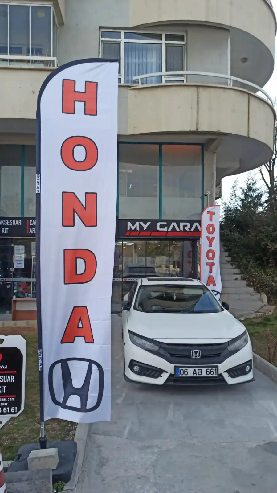 Otomobil Markaları Yelken Bayrağı-1