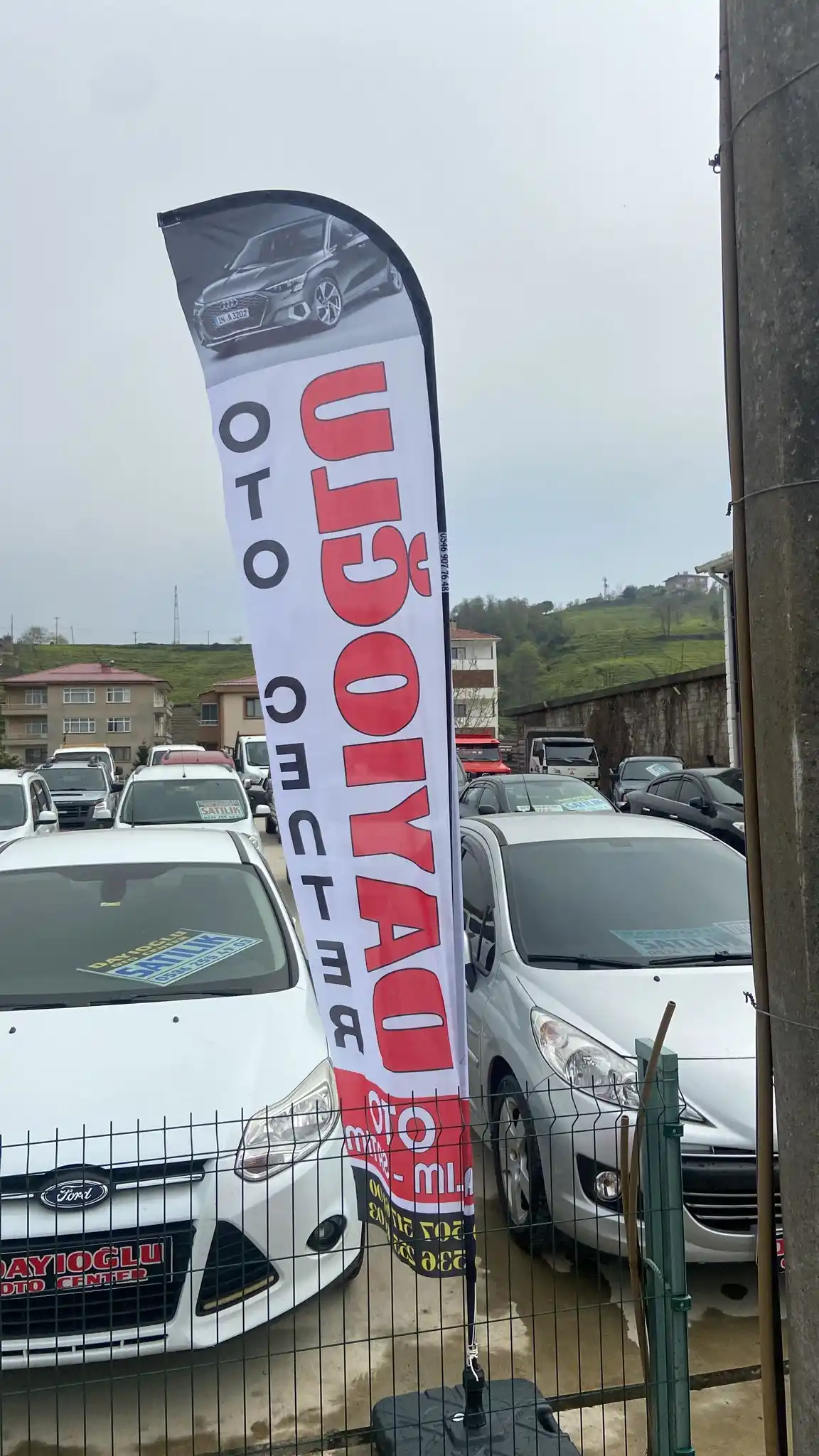 Otomobil Markaları Yelken Bayrağı-5